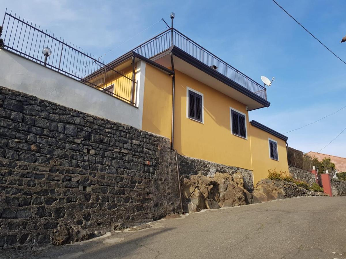 Villa Laura Piedimonte Etneo Bagian luar foto