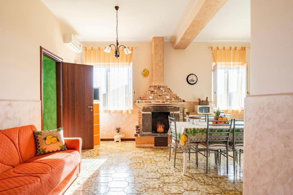 Villa Laura Piedimonte Etneo Bagian luar foto