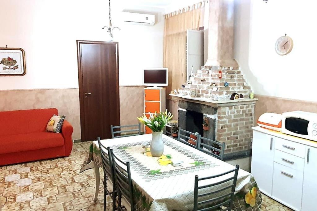 Villa Laura Piedimonte Etneo Bagian luar foto